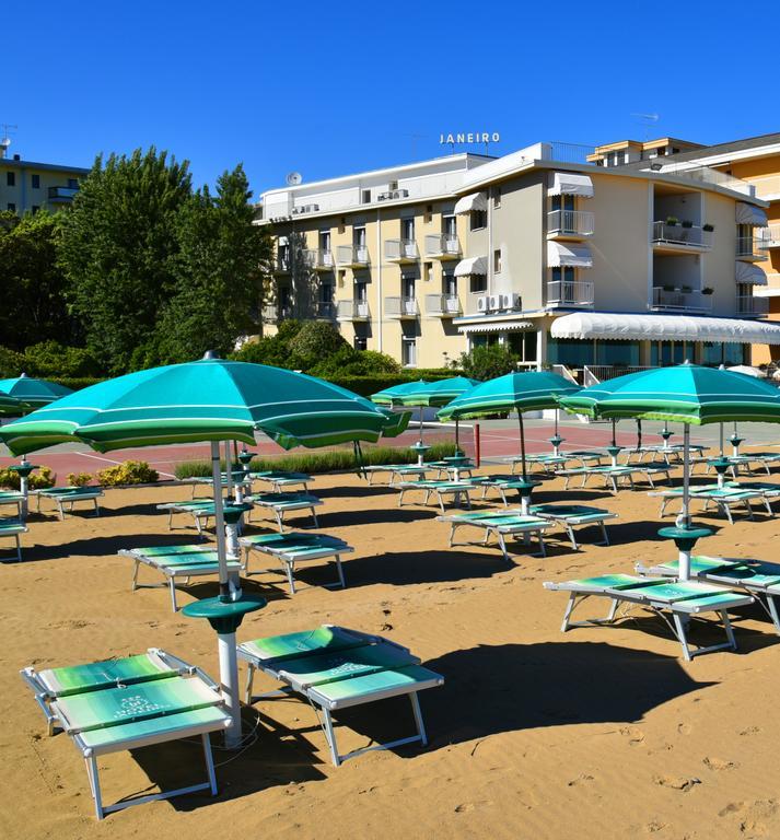 Hotel Janeiro Frontemare リド・ディ・イエゾロ エクステリア 写真
