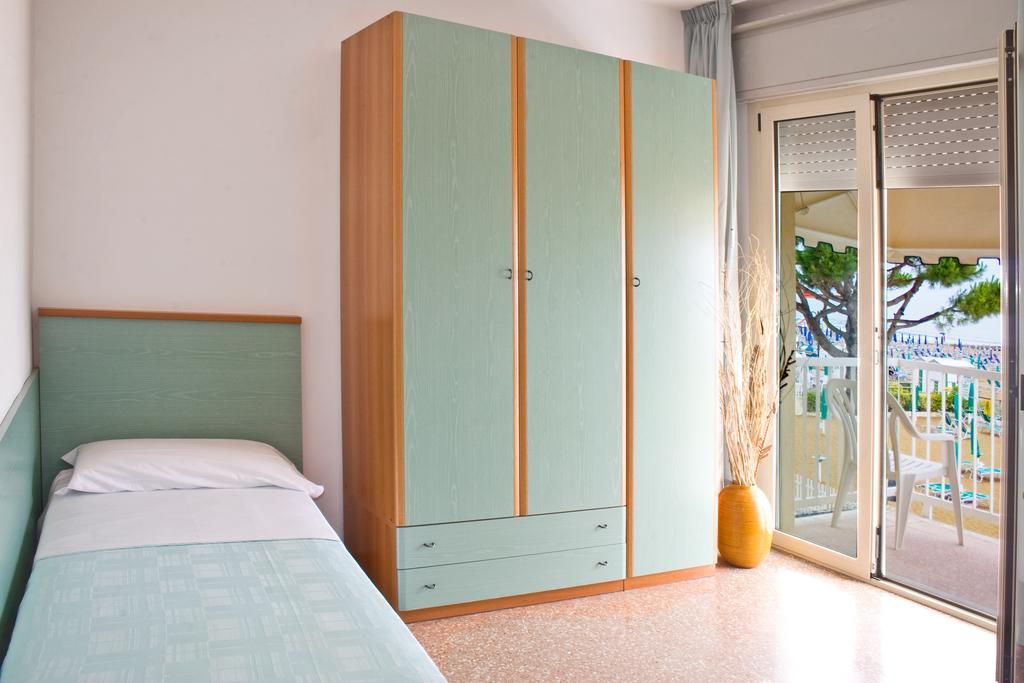 Hotel Janeiro Frontemare リド・ディ・イエゾロ 部屋 写真